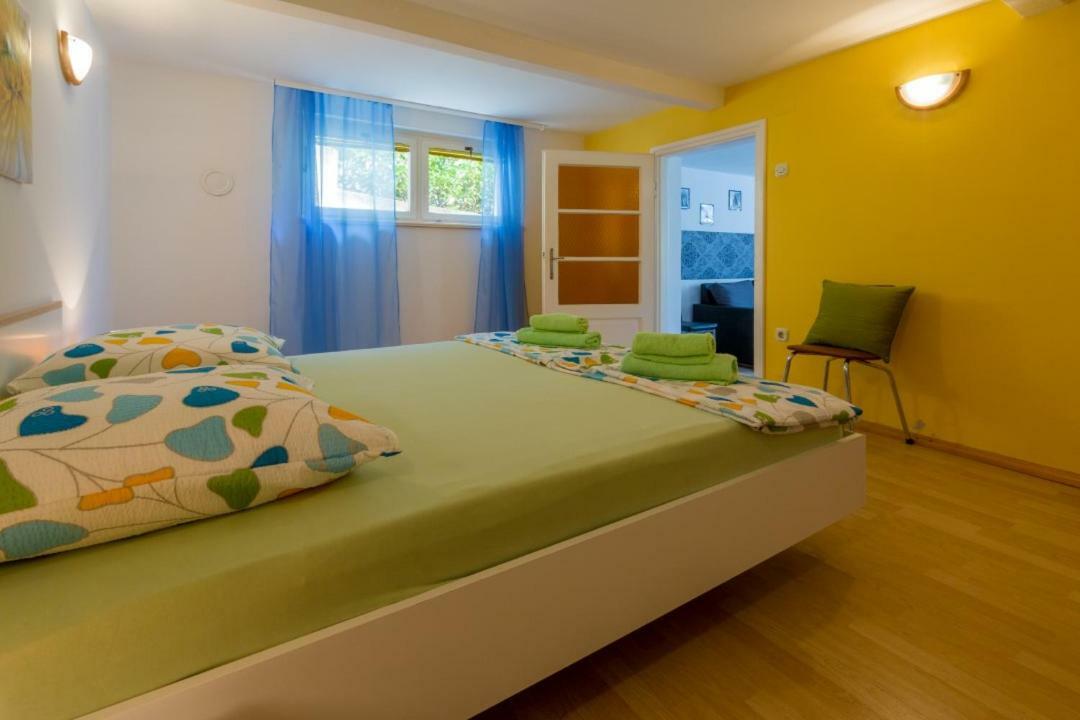 Apartment Dvorska Цриквеница Экстерьер фото