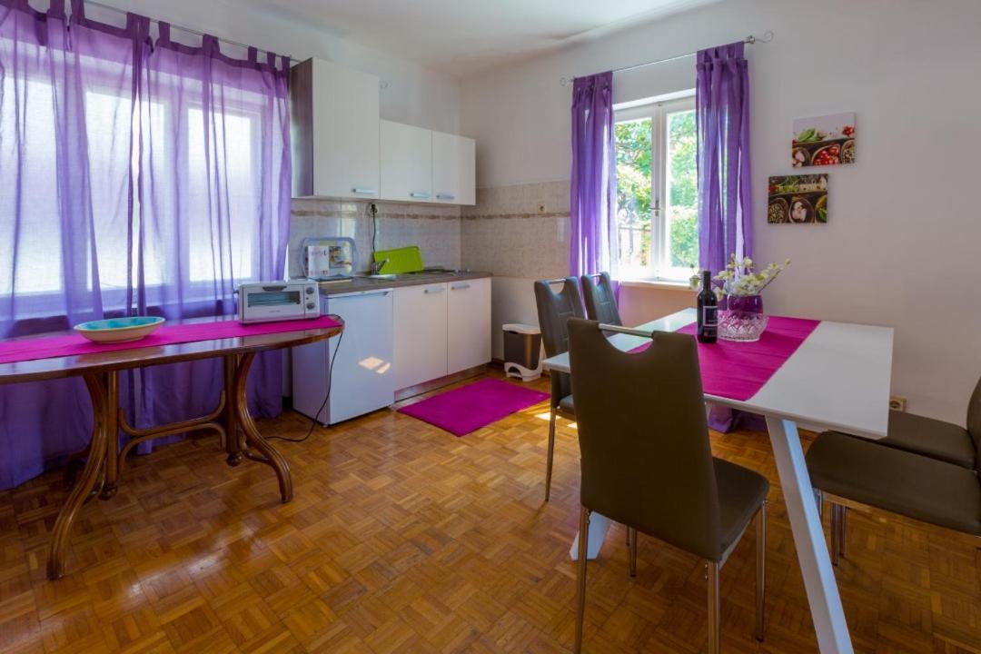 Apartment Dvorska Цриквеница Экстерьер фото